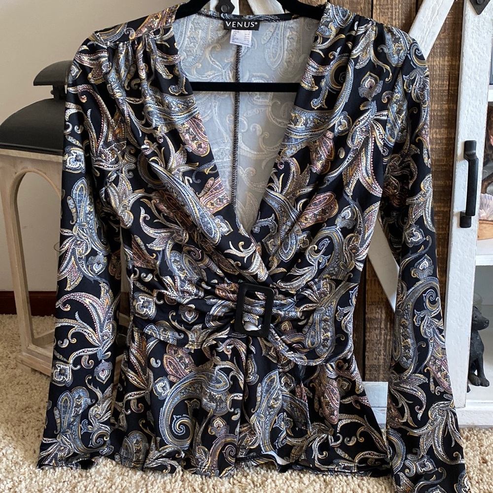 Fitted long-sleeved Blouse from Venus